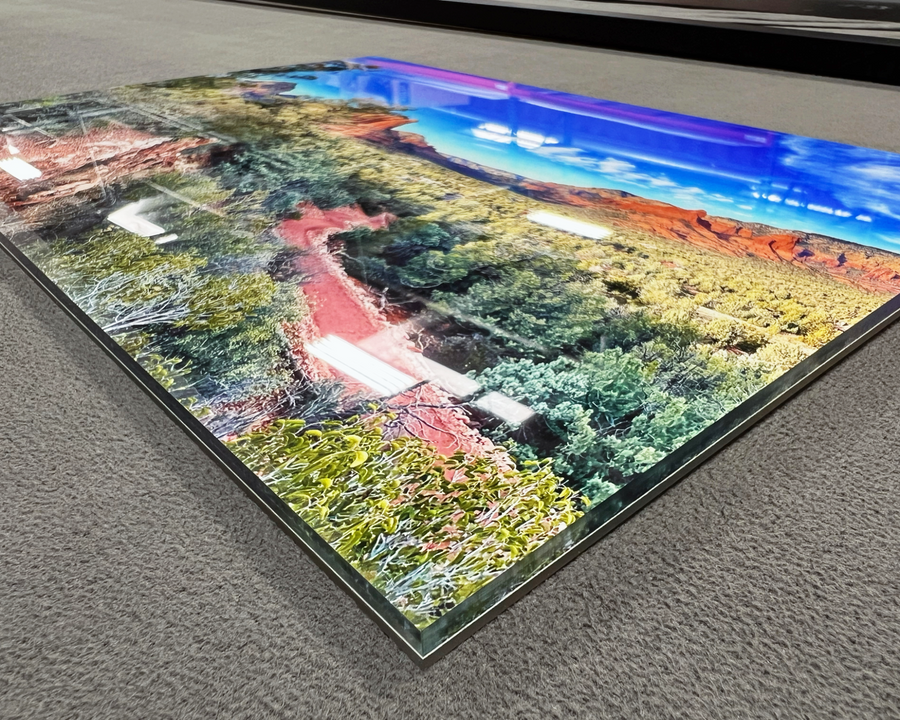 How Does Acrylic Printing Make Your Photos Look More Vibrant?