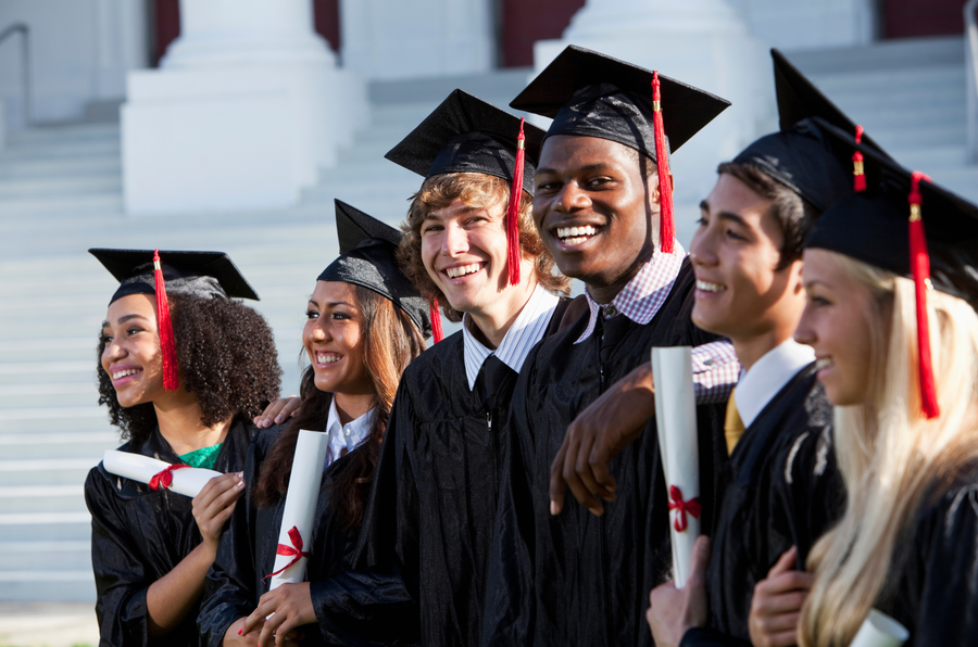 Celebrate the Milestone: The Best Ways to Print Your Graduation Photos