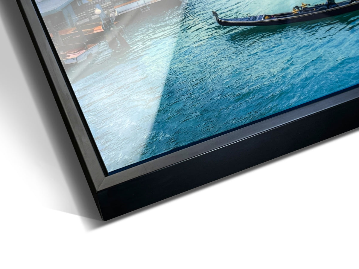 Float Black