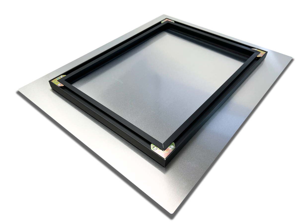 Black Aluminum Mount