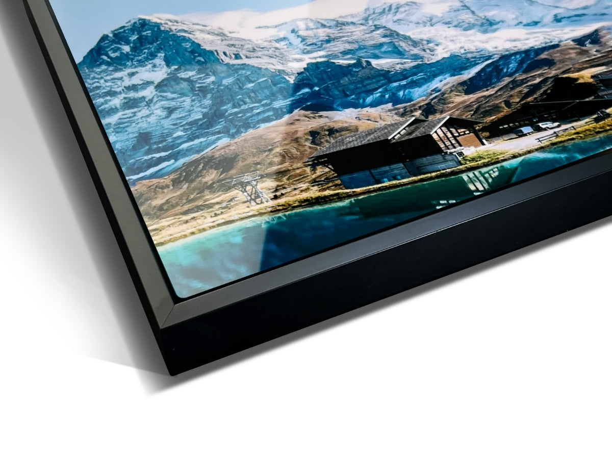 Float Black