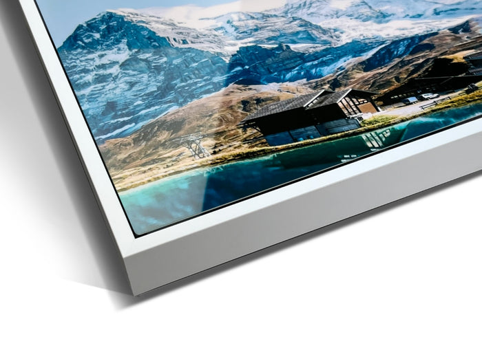 Float White